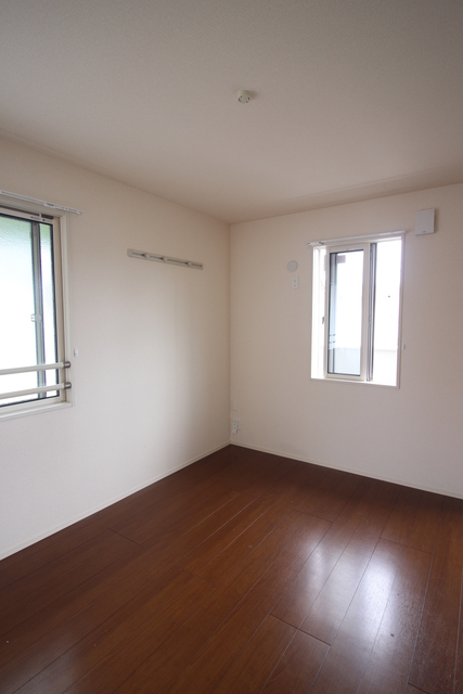 居室・リビング　前回募集時の写真です。現況優先。