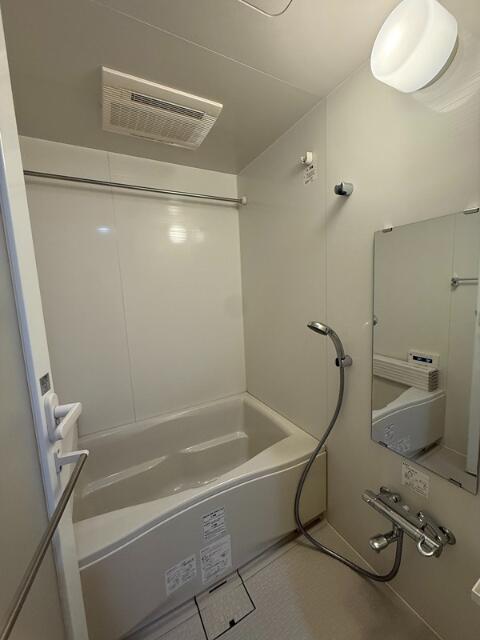 バス・シャワールーム　※同タイプ別階数部屋