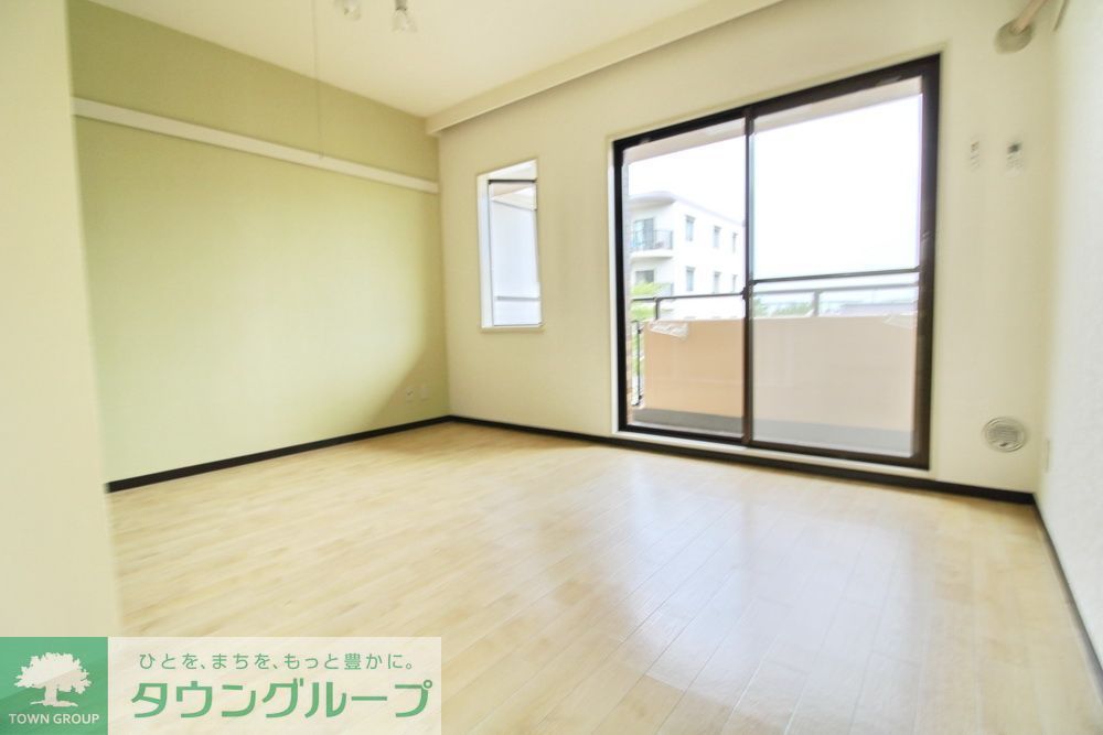 居室・リビング　リビング/居室　別部屋同タイプ