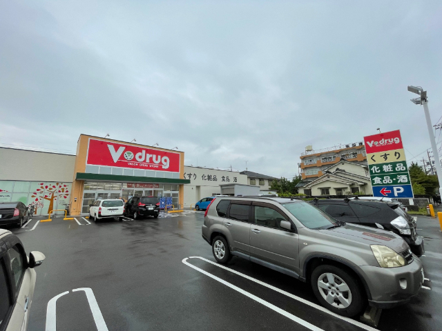 ドラックストア　Ｖ・ｄｒｕｇ上小田井店（ドラッグストア）まで426m
