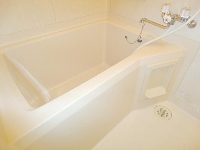 バス・シャワールーム　＊別部屋参考写真です。