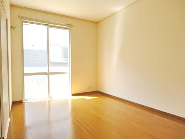 居室・リビング　＊別部屋参考写真です。