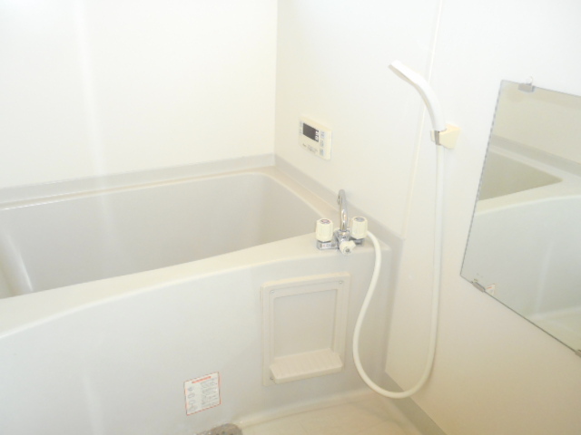 バス・シャワールーム　追焚給湯付きバス