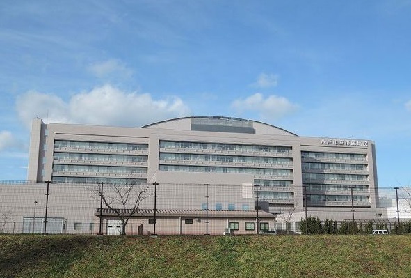 病院　八戸市立市民病院（病院）まで1300m