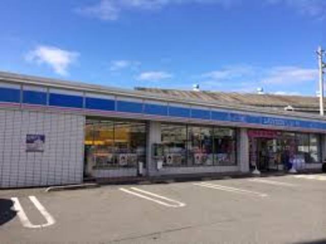 コンビニ　ローソン　姫路野里店（コンビニ）まで94m