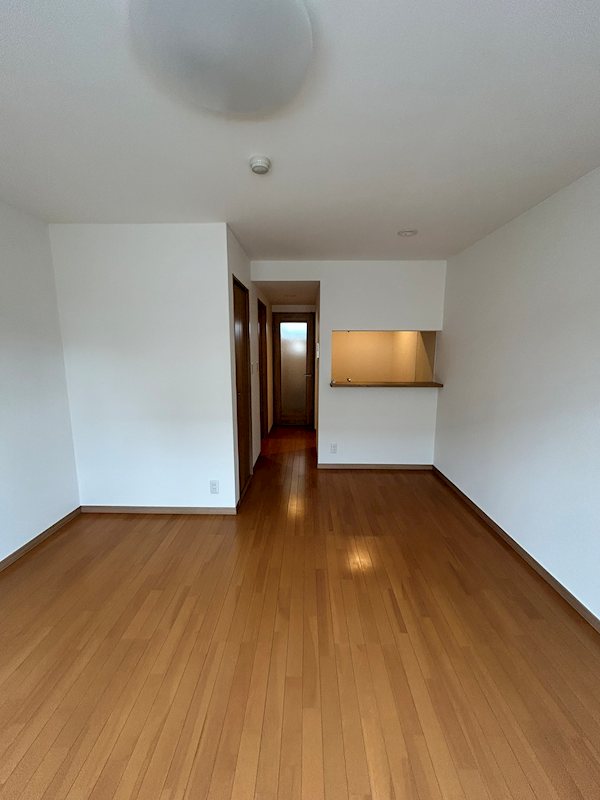 居室・リビング　8.5帖の洋室！