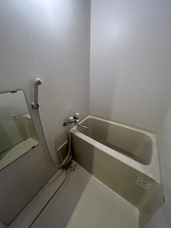 バス・シャワールーム　バスルーム！