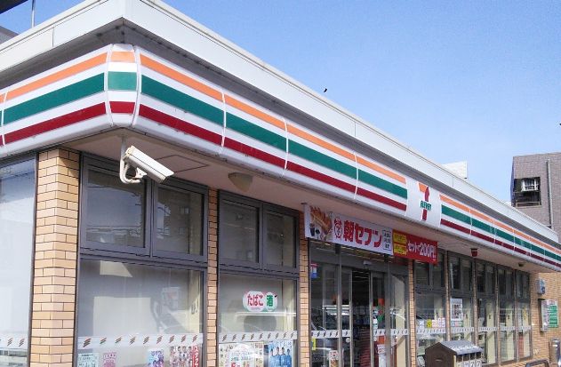 コンビニ　セブンイレブン 川崎下小田中1丁目店（コンビニ）まで218m