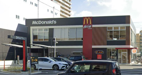 飲食店　マクドナルド 2号線歌島橋店（飲食店）まで569m