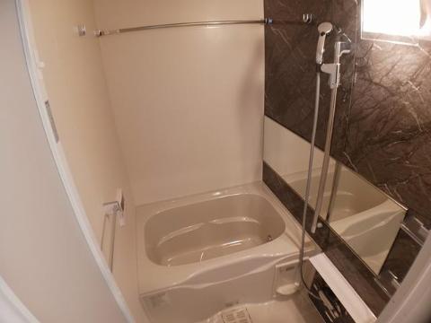 バス・シャワールーム　バス