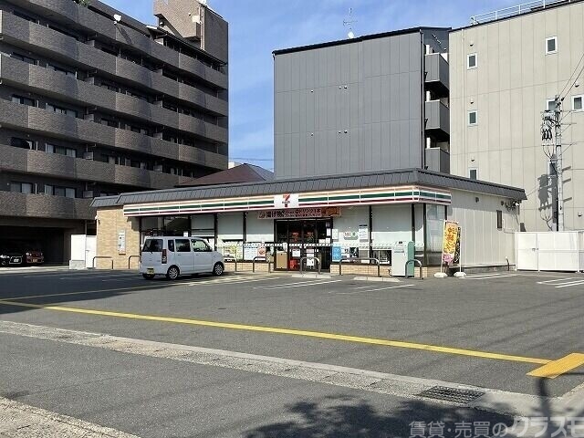 コンビニ　セブンイレブン高辻葛野西通店（コンビニ）まで449m