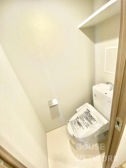 トイレ　日当たり良好です