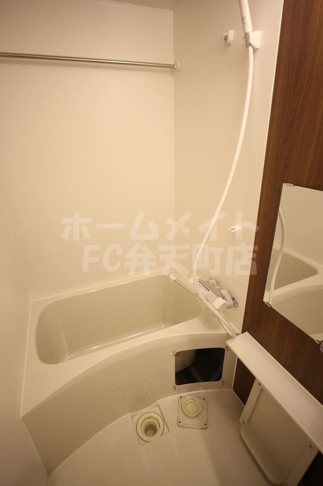 バス・シャワールーム　お風呂で日々の疲れを落としましょう