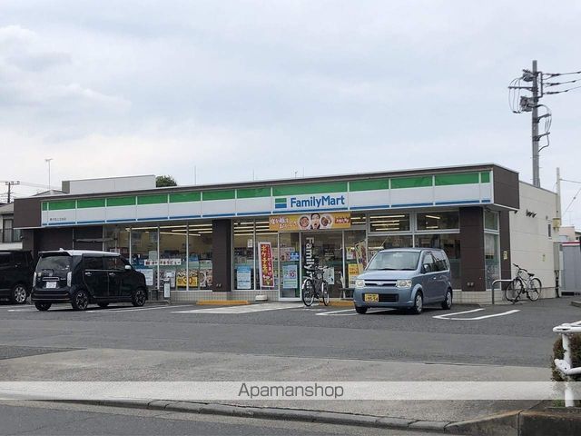 コンビニ　ファミリーマート（コンビニ）まで375m