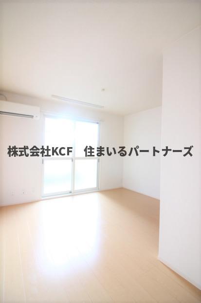 居室・リビング　こちらのリビングで趣味の時間をお楽しみください