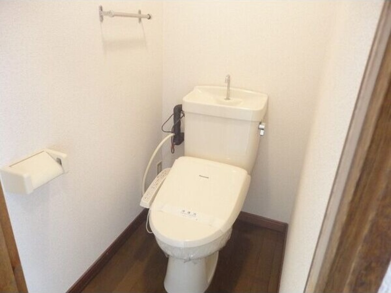 トイレ　図面と現状に相違がある場合には現状を優先
