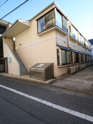 建物外観　ネット使用料不要　閑静な住宅街