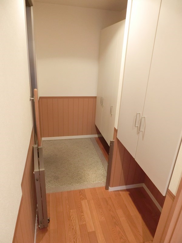 玄関　※同物件参考写真