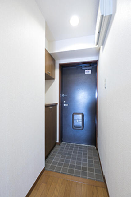 玄関　※写真は同タイプ住戸です。