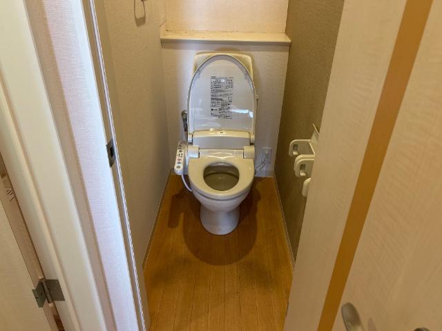 トイレ　トイレ