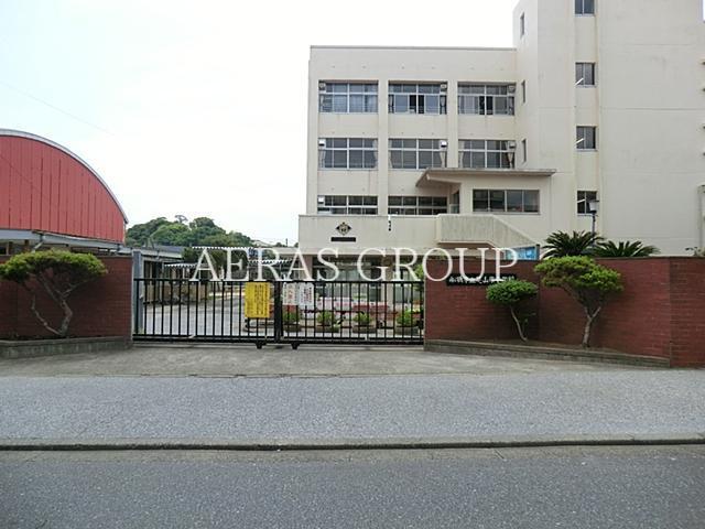 小学校　船橋市立芝山東小学校（小学校）まで849m