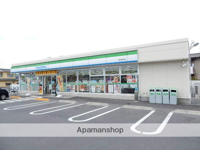 コンビニ　ファミリーマート　万倍店（コンビニ）まで750m