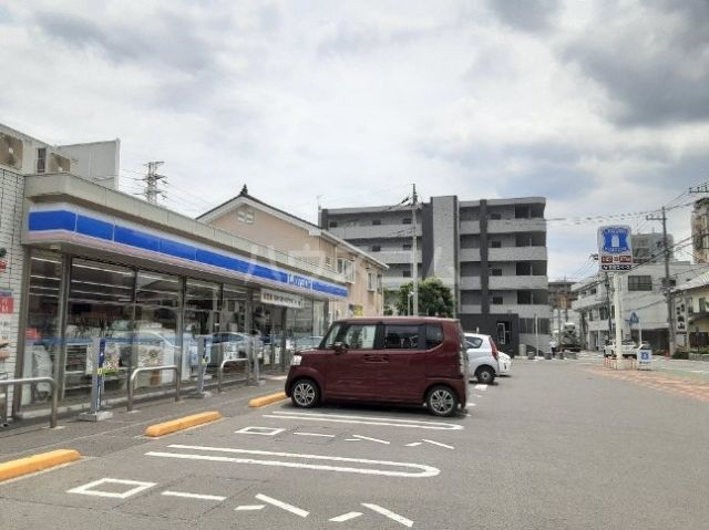 コンビニ　ローソン宇都宮宿郷1丁目店（コンビニ）まで377m