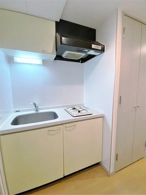 キッチン　他住戸の参考写真です。