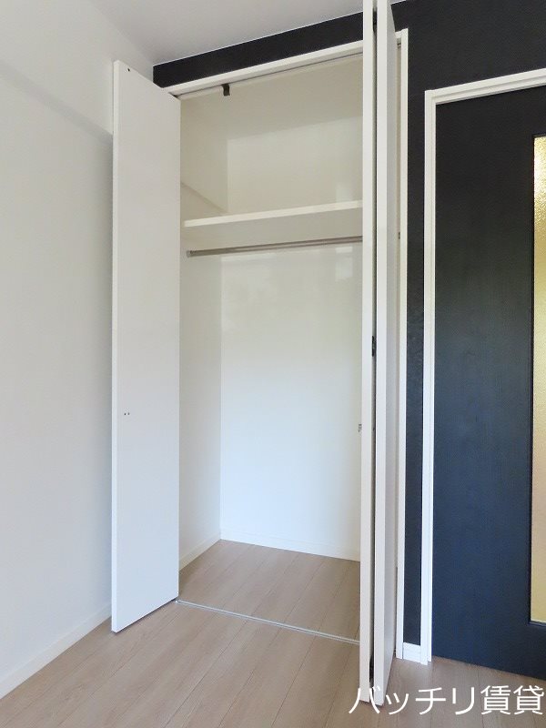 収納　※同マンション別部屋写真のため、現状優先。
