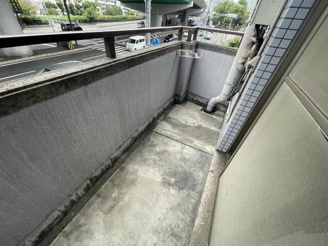 バルコニー　バルコニーがあります