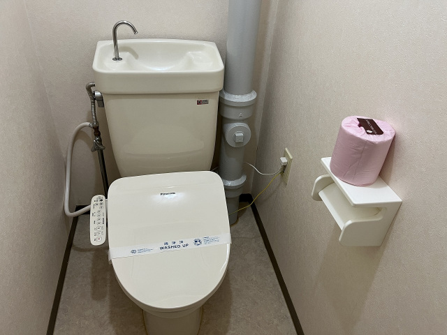 トイレ　温水シャワー