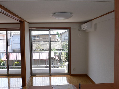 居室・リビング　室内写真は別部屋です