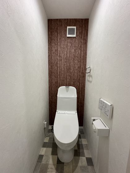 トイレ　※掲載写真は同マンション別部屋参考写真となります。