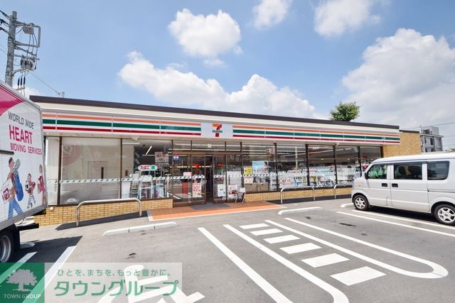 コンビニ　セブンイレブン（コンビニ）まで711m
