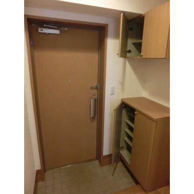 玄関　別部屋参考写真です