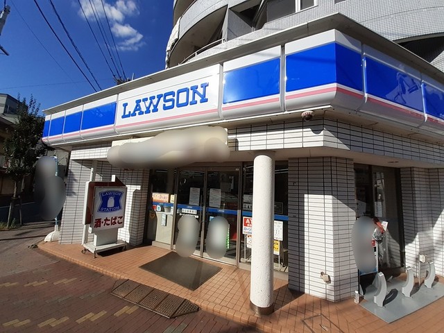 コンビニ　ローソン大森東五丁目店（コンビニ）まで238m