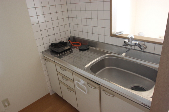 キッチン　※別部屋の写真です