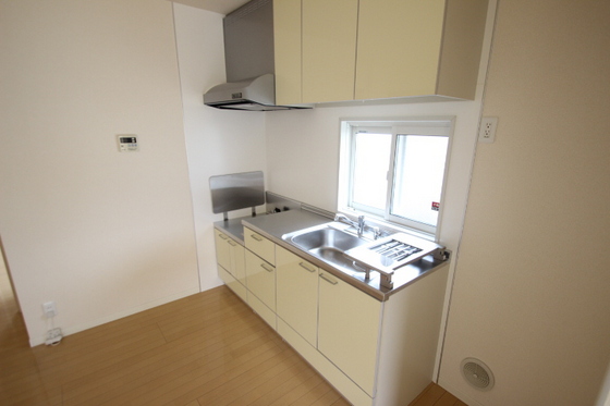 キッチン　※別部屋の写真です