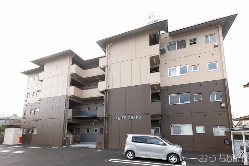 建物外観　設備豊富な室内です。