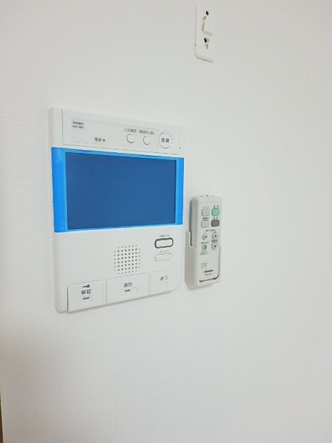 セキュリティ　TVモニター付きインターフォン