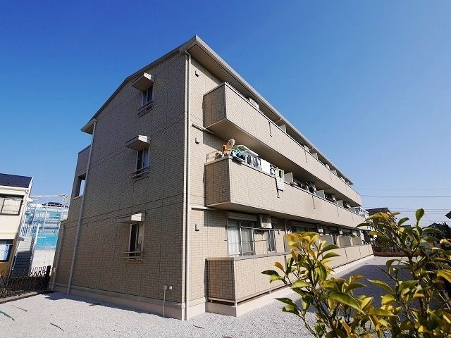 建物外観　★軽量鉄骨造のアパート★