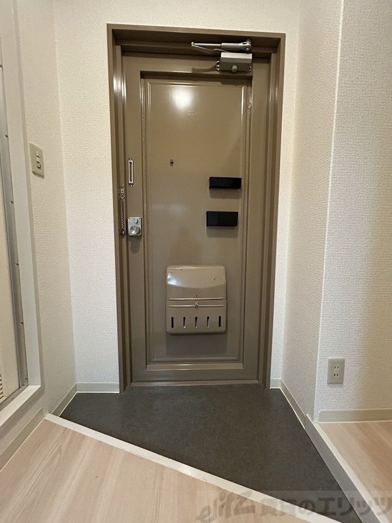 玄関　下駄箱