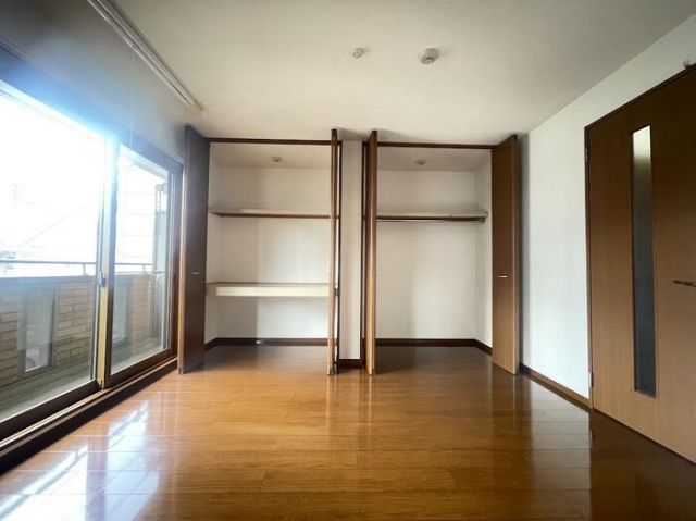 ファミーユ 昭和の内装写真