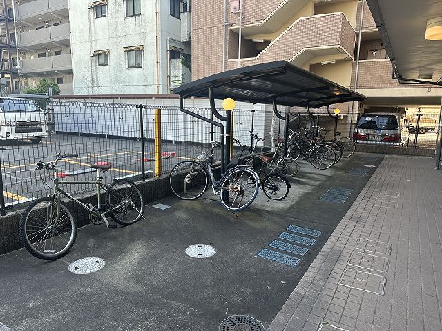 駐車場　駐輪場