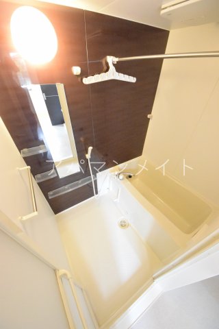 バス・シャワールーム　追い焚き機能付き