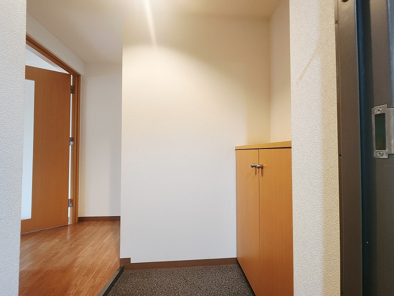 フォレスト神宮前の玄関写真