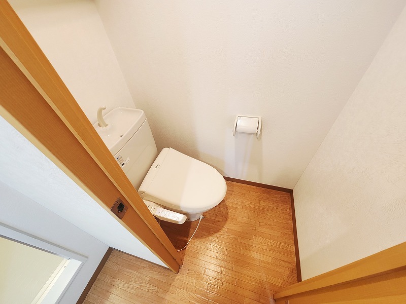 フォレスト神宮前のトイレ写真