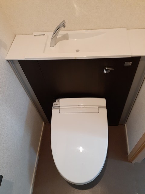 トイレ　ゆったりとした空間のトイレです