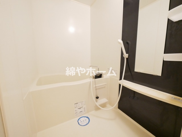 バス・シャワールーム　ゆったり過ごせるお風呂です