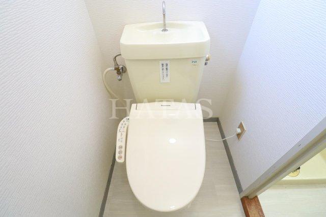 トイレ　同物件別部屋です。